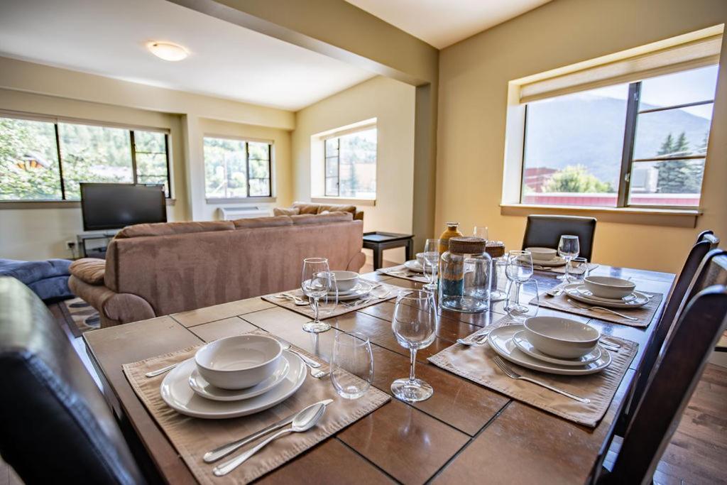 Selkirk Snug By Revelstoke Vacations公寓 外观 照片