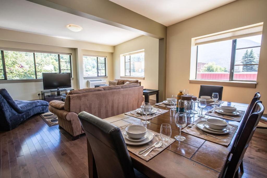 Selkirk Snug By Revelstoke Vacations公寓 外观 照片